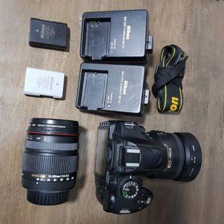 Nikon 3200 Body + Nikon prime 35 mm + Sigma18-200mm + Caselogic camera bag + 2 chargers + 2 batteries