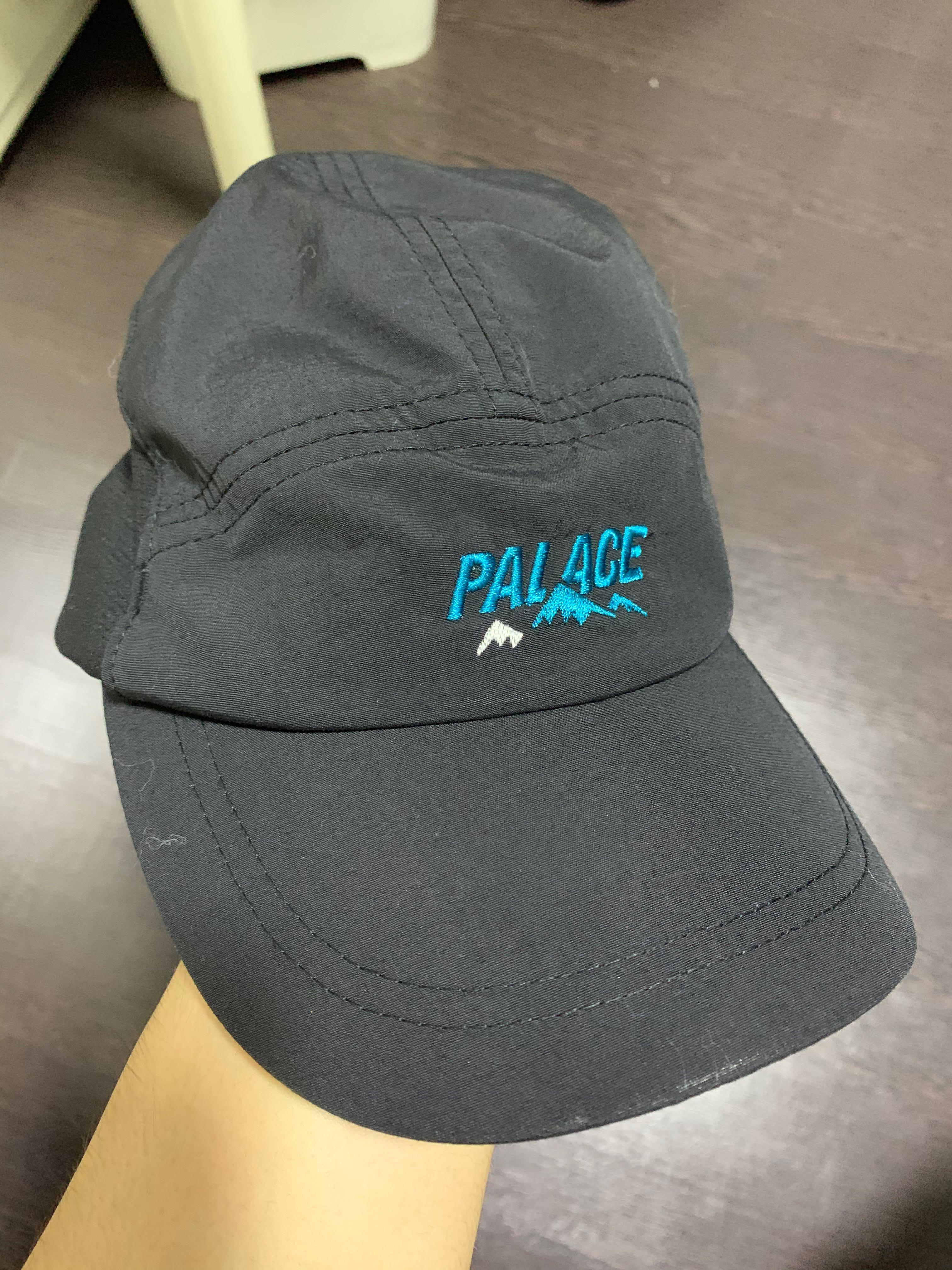 PALACE VENT SHELL RUNNER BLACK CAP