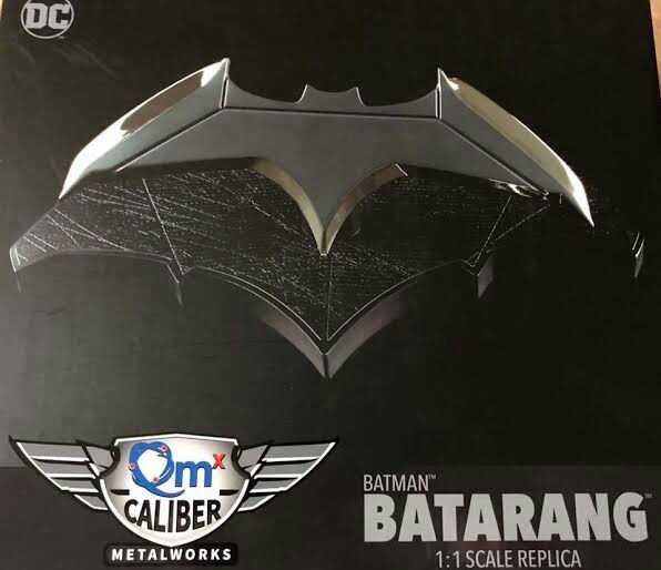 QMx Batman vs Superman Batman Diecast Batarang 1:1 Scale Replica, Hobbies &  Toys, Toys & Games on Carousell