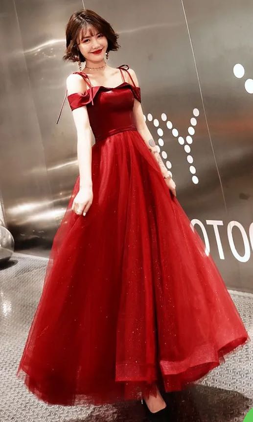 Red prom dress puffy skirt princess style layered