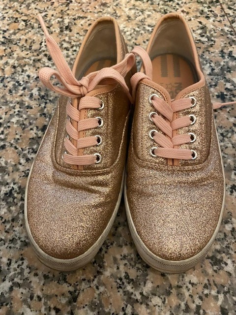 rose gold tennis shoes