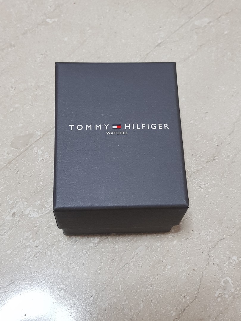 tommy hilfiger watch box