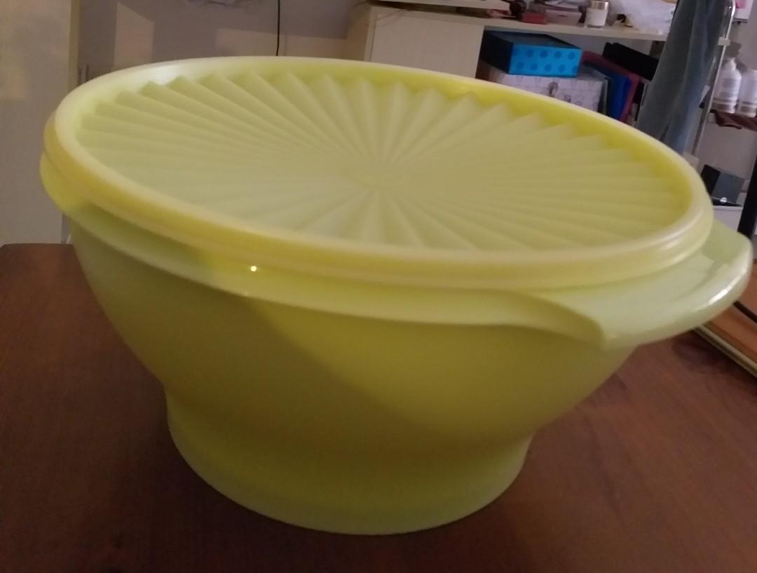 Tupperware Giant bowl with lid, Furniture & Home Living, Kitchenware