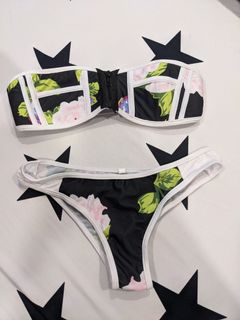 (Category: ) located in . Submitted by vanityrepublic (Listing ID 1050779095, Image 1). Description: .