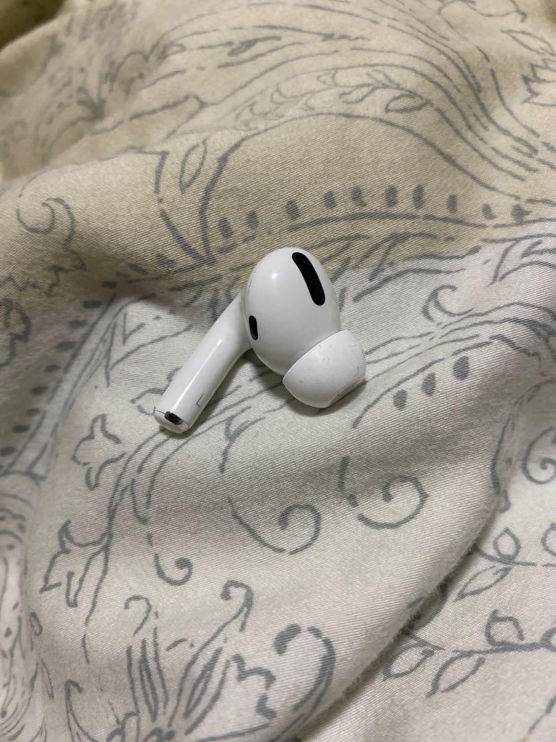airpods pro left earbud