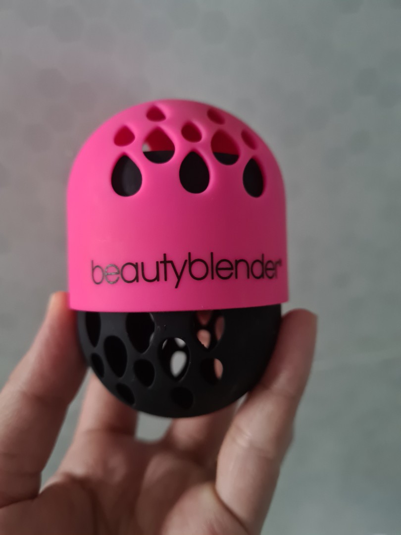 Beautyblender Blender Defender Silicone Case, Women's Fashion, Jewelry