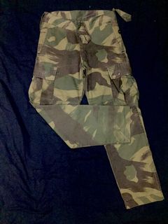 (Category: ) located in . Submitted by mr.closet (Listing ID 1051110037, Image 1). Description: .