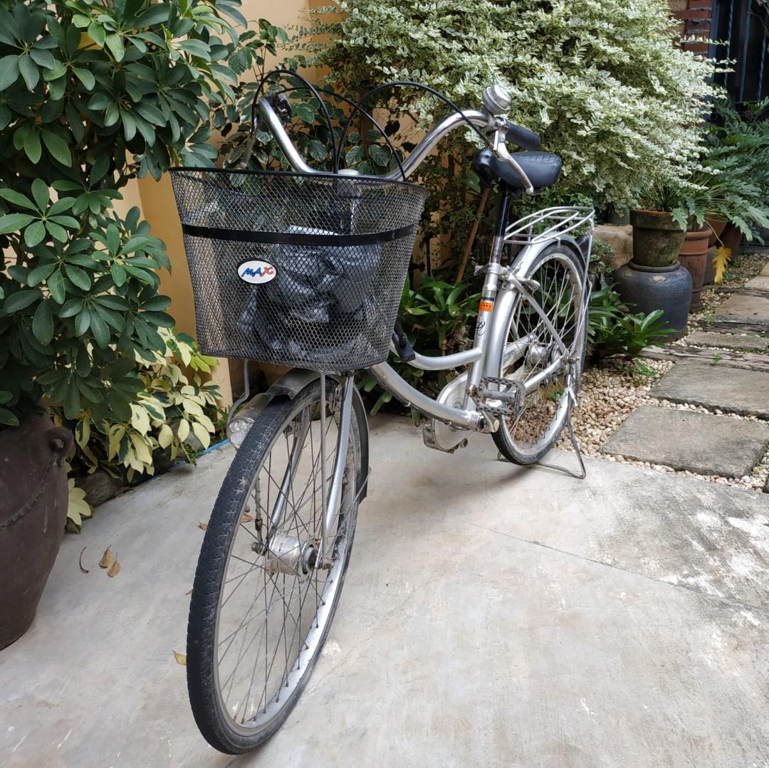 silver bike basket