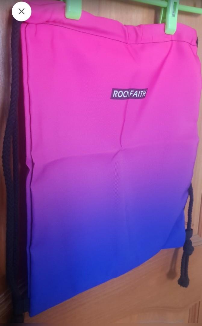 Drawstring Bag (Category: Tote Bags) located in Singapore. Submitted by ikimtan (Listing ID 1051025814, Image 2). Description: .