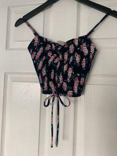 X2 Floral crop tops white & navy
