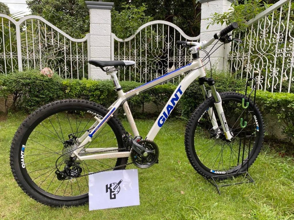 Giant Aluxx Series 6000