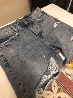 (Category: ) located in . Submitted by theplugs.88 (Listing ID 1051054176, Image 1). Description: .