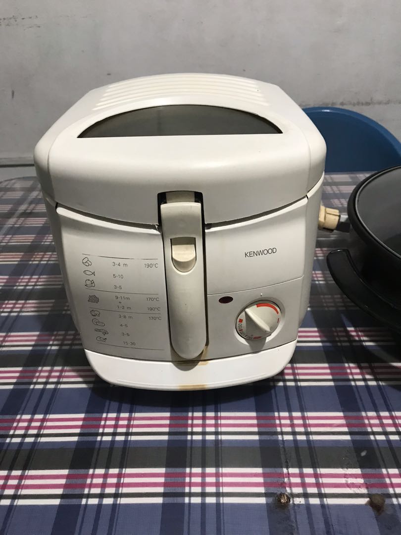 Kenwood deep fryer, Furniture & Home Living, Kitchenware & Tableware