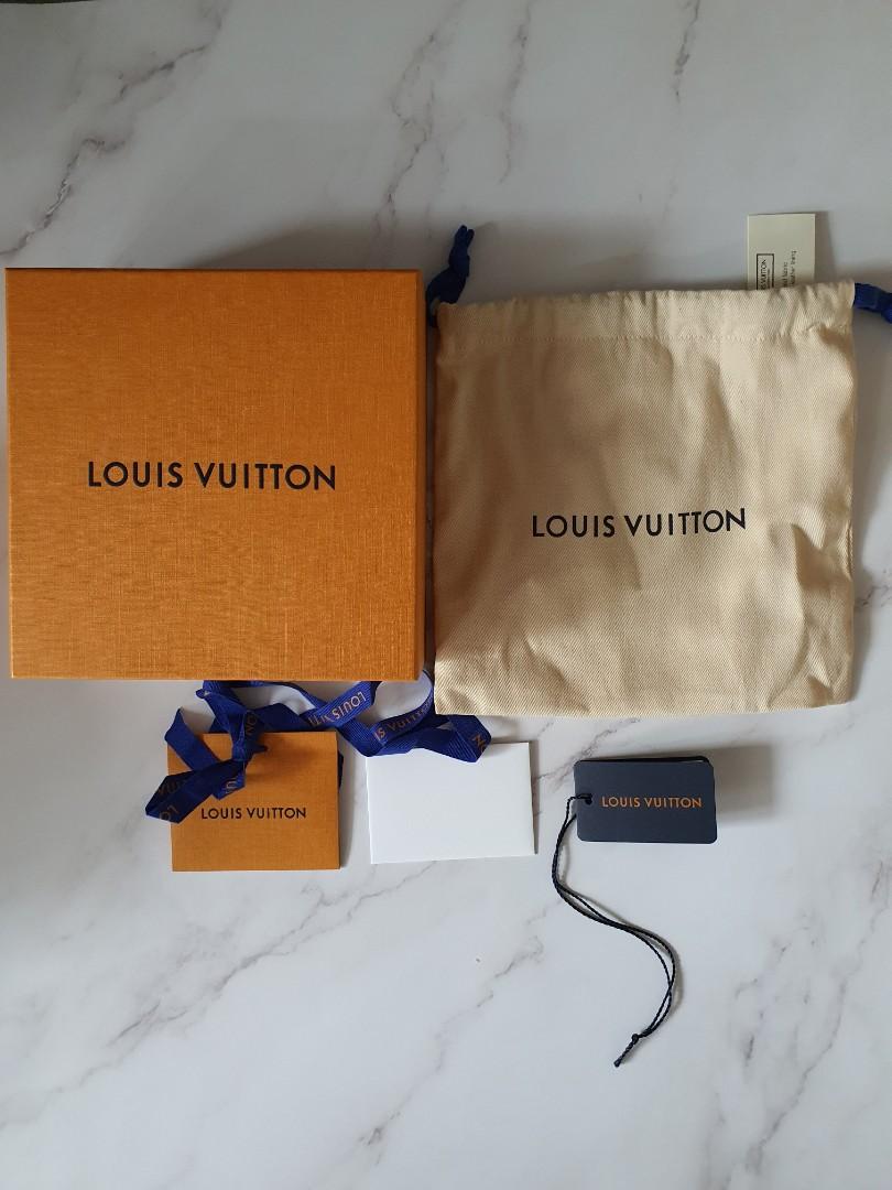 Louis Vuitton Unboxing (initiales Couture 20mm)