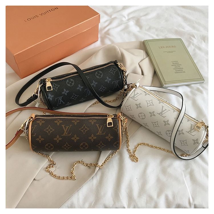 Vanity cloth handbag Louis Vuitton Brown in Fabric  25273081