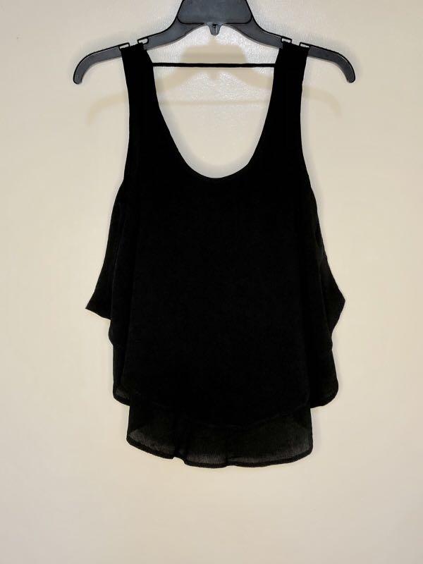 Mossimo blouse brand new w stocks (Category: Blouses) located in Quezon City. Submitted by katriiii (Listing ID 1051046555, Image 1). Description: .