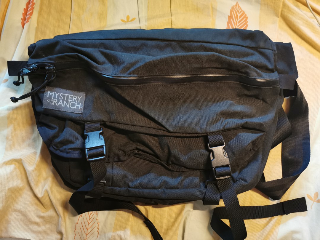 Mystery Ranch Invader Messenger bag, 男裝, 袋, 小袋- Carousell