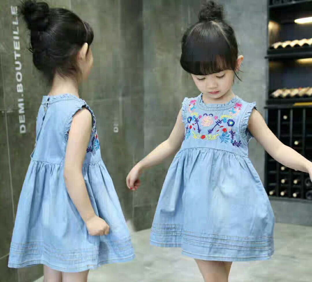 CNY Christmas Gifts New Kids Embroidery Dress Girl
