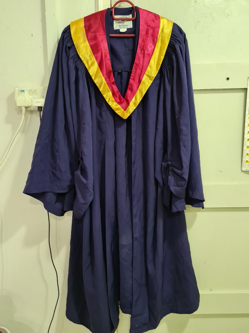 NYP Graduation gown L, Women's Fashion, New Undergarments & Loungewear