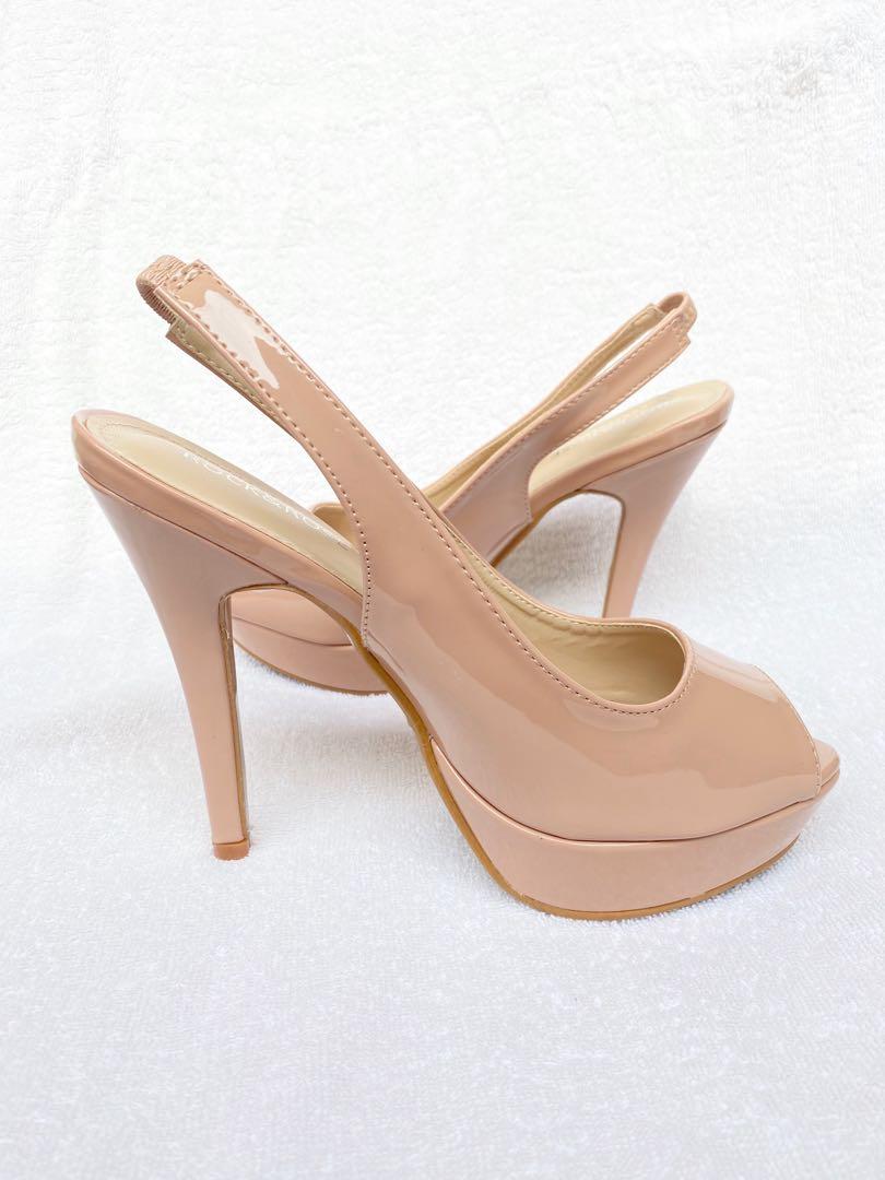 pumps peep toe