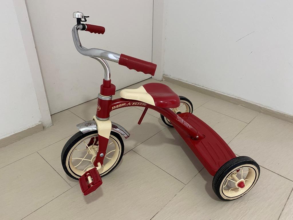classic red 10 tricycle