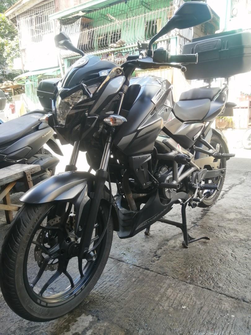 Rouser Pulsar NS Naked Sport 160 Fi Fuel Injection Motorbikes