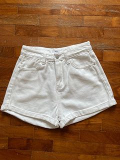 (Category: ) located in . Submitted by fundmepl5 (Listing ID 1051018915, Image 1). Description: .