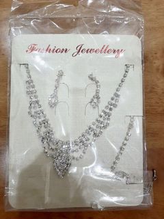(Kategori: ) berada di . Dikirim oleh flawsome.depot (ID iklan 1051074488, Gambar 1). Deskripsi: .