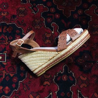 (Category: ) located in . Submitted by junkclosets (Listing ID 1051043733, Image 1). Description: .