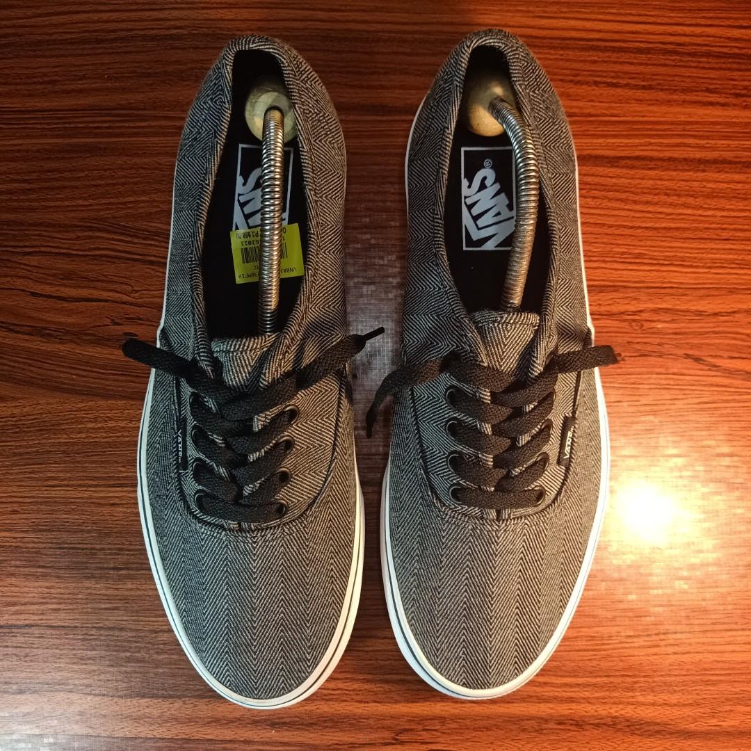 VANS AUTHENTIC OVERSIZED HERRINGBONE Men s Fashion Footwear