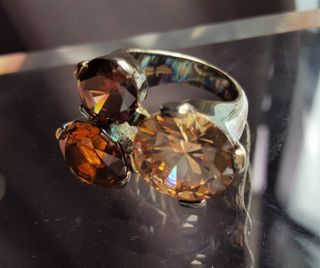 (Category: ) located in . Submitted by preloved6886 (Listing ID 1050986658, Image 1). Description: .