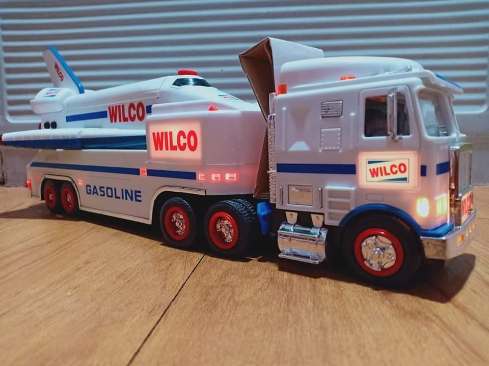 Wilco shop toy truck