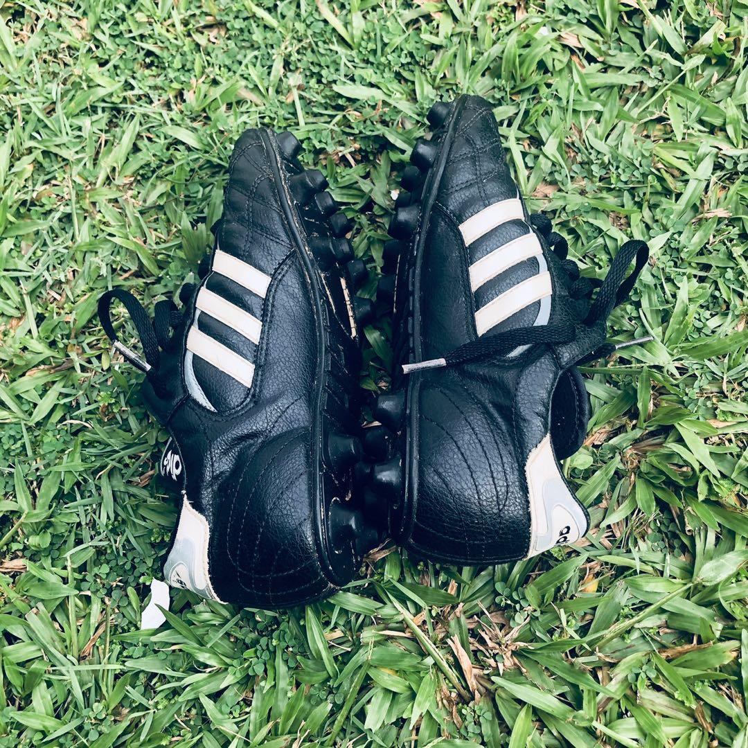 Adidas soccer shop cleats size 6