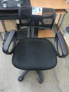 Affordable Used Computer Mesh Chair with Arm Rest (Plastic Base)