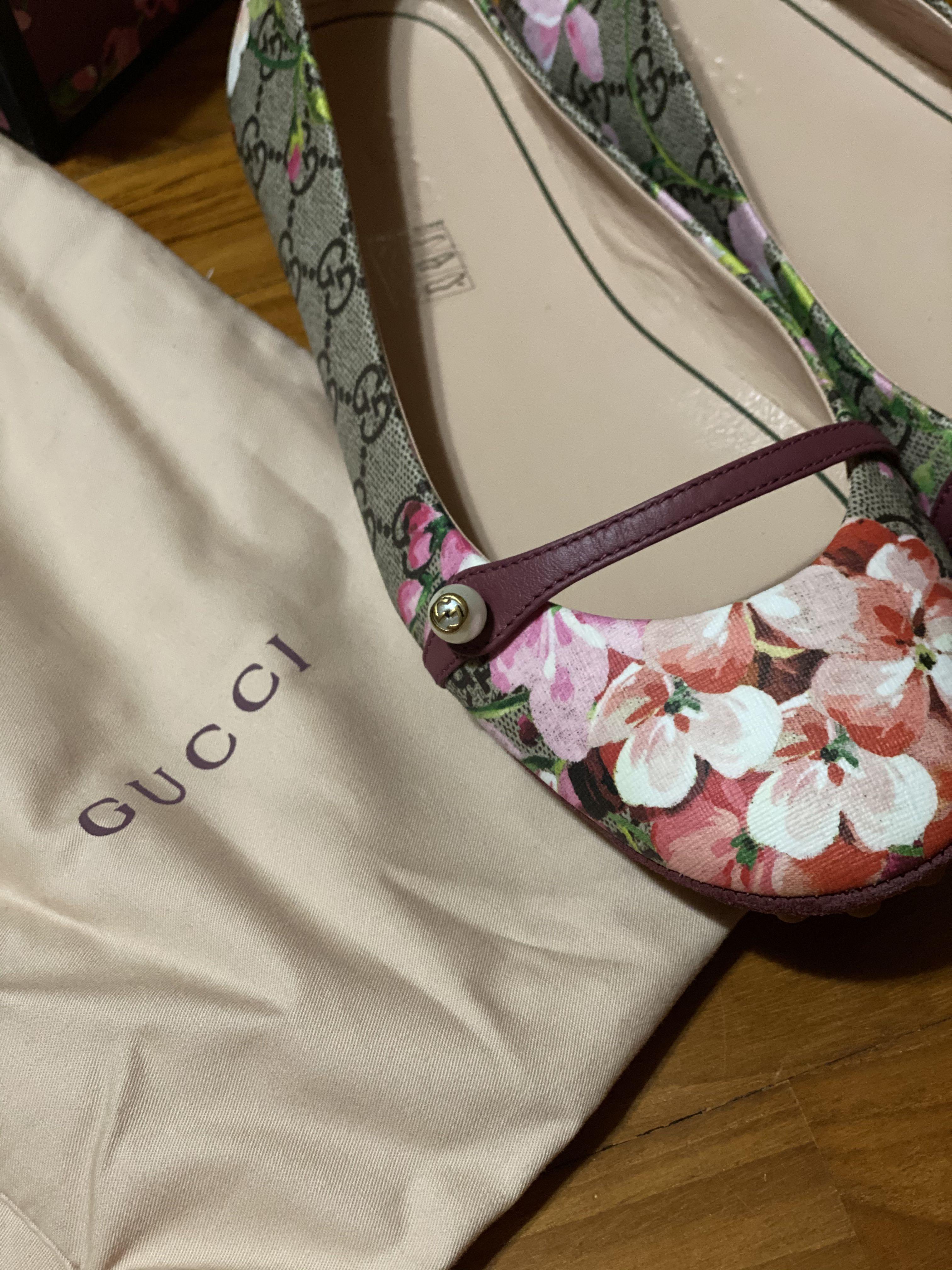 Gucci bloom flats 2025