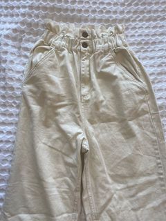 (Category: ) located in . Submitted by prelovedwearsx (Listing ID 1051249960, Image 1). Description: .