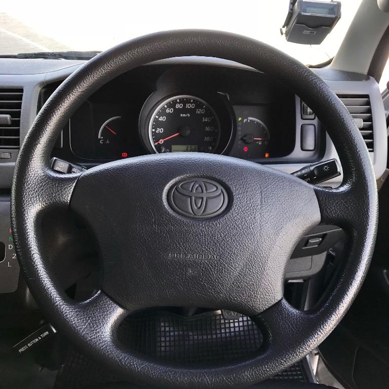 Diesel Hiace Auto Van Rent62872685666306114