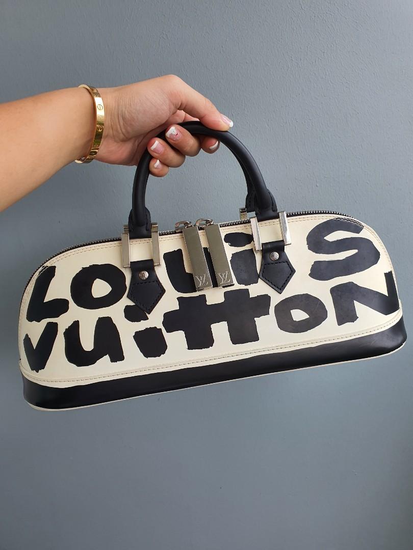 LIMITED COLLECTOR SERIES Louis Vuitton Alma GM Graffiti handbag by  Stephen Sprouse, new condition! White Leather ref.228459 - Joli Closet