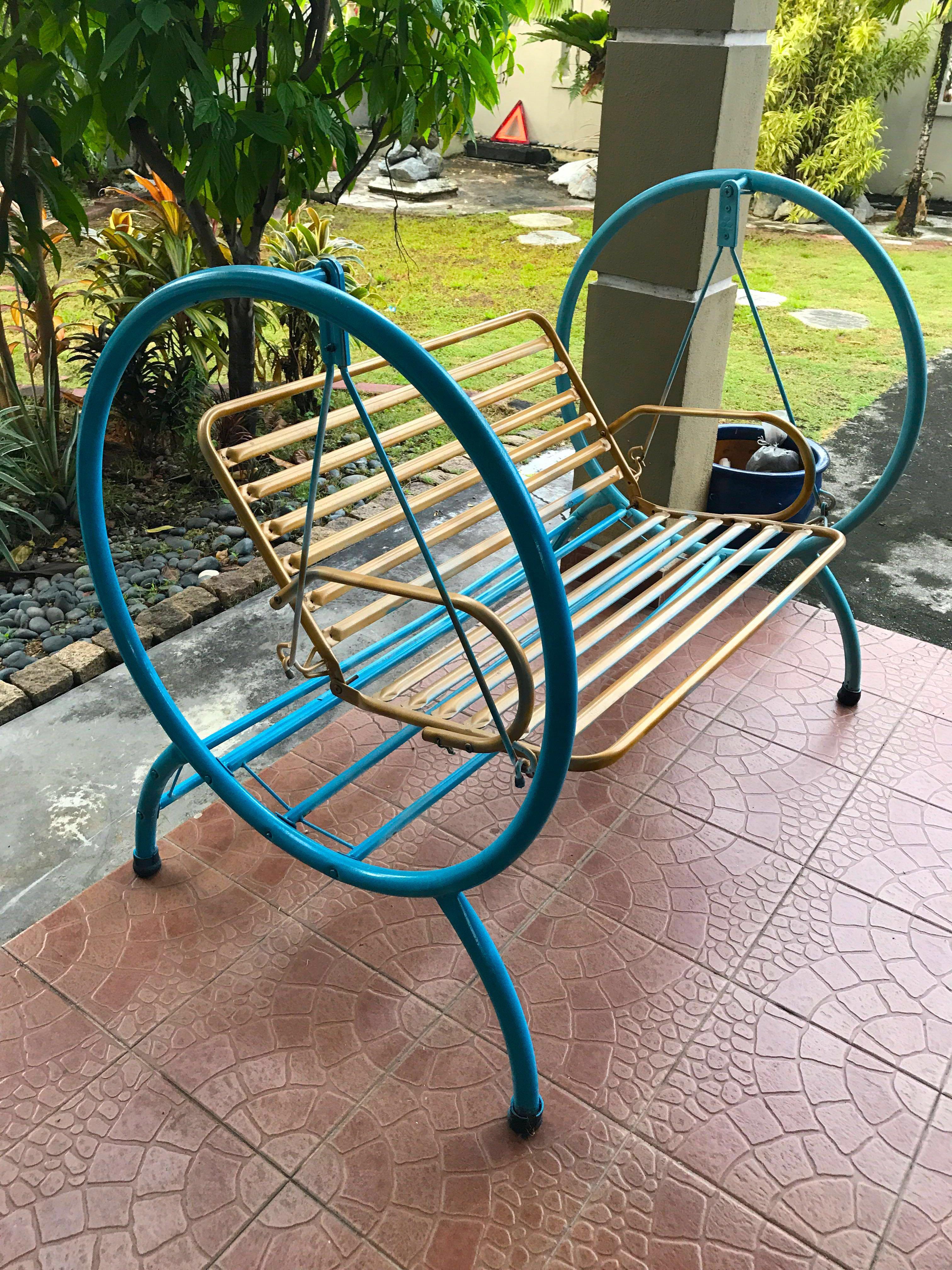 Metal Swing Bench Buaian Buai Besi It s very sturdy. No faulty connection. No Broken beam