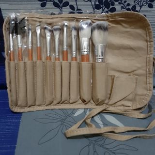 (Kategori: ) berada di . Dikirim oleh prelovedstuff_byiga (ID iklan 1051311395, Gambar 1). Deskripsi: .