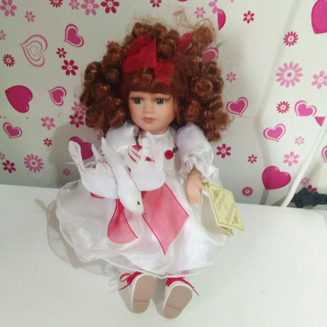 Collectors choice musical porcelain sales dolls