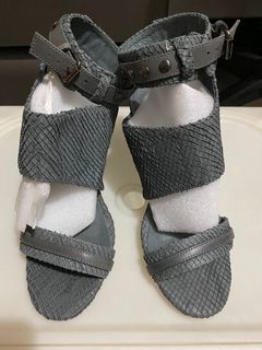（分類：）位於 。 由 GaTong 提交（商品編號 1051260690，圖片 1）。簡介： 。