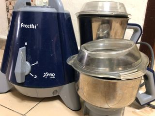 (Category: ) located in . Submitted by student_sg (Listing ID 1051141340, Image 1). Description: .