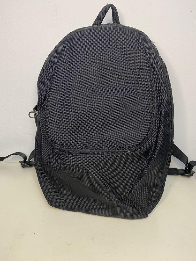 Ravi Ravi Backpack Women S Fashion Bags Wallets On Carousell