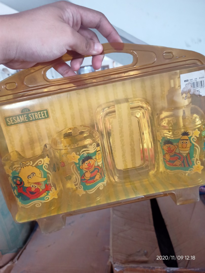 Sesame Street Bathroom Set, Babies & Kids, Baby Nursery & Kids
