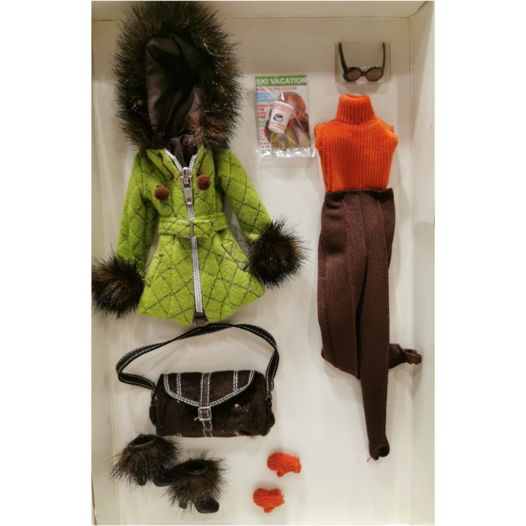 Skiing Vacation Barbie Fashion outfit NRFB 