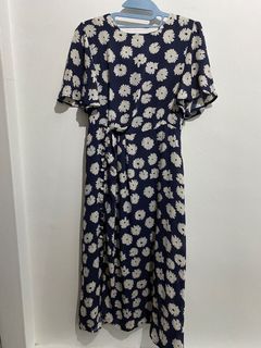 (Category: ) located in . Submitted by shopxstylee (Listing ID 1051191542, Image 1). Description: .