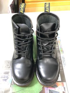 Dr Martens Boots, 女裝, 女裝鞋- Carousell