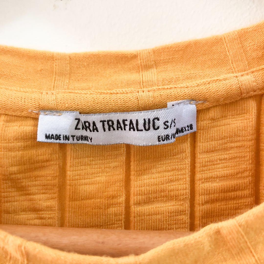 Zara crop top (Category: Sleeveless) located in Davao. Submitted by limebliss (Listing ID 1051264463, Image 2). Description: EUC.
