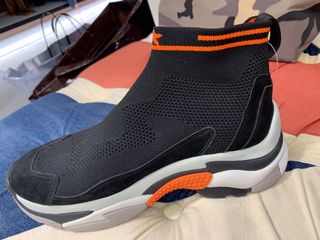 （分類：）位於 。 由 ll1004 提交（商品編號 1051559994，圖片 1）。簡介： 。